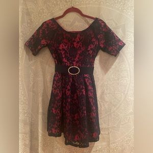 Boutique dress with belt